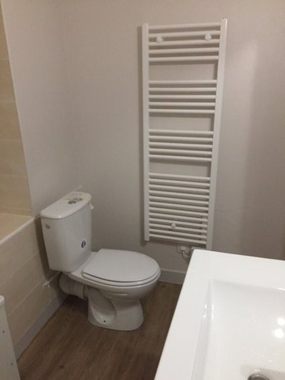 location Appartement - 2 pièce(s) - 43 m² Marseille 5