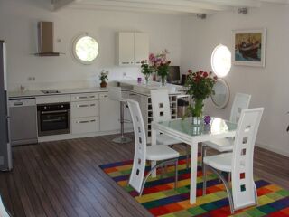  Appartement à louer 3 pièces 100 m²