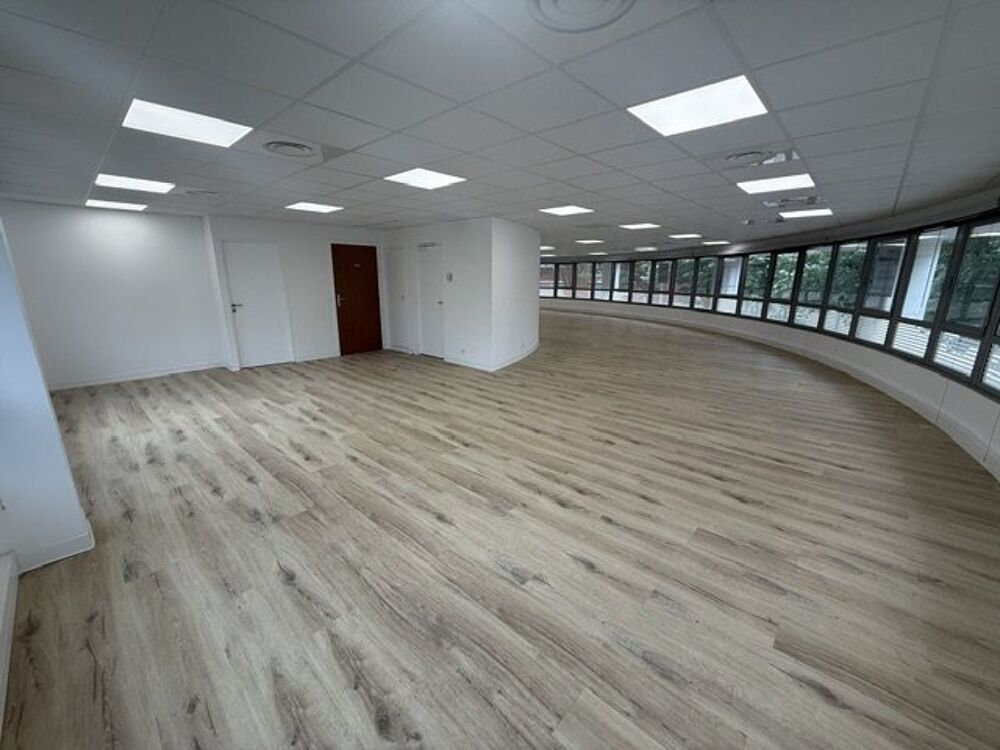   Location / Local Commercial - 185 m² 