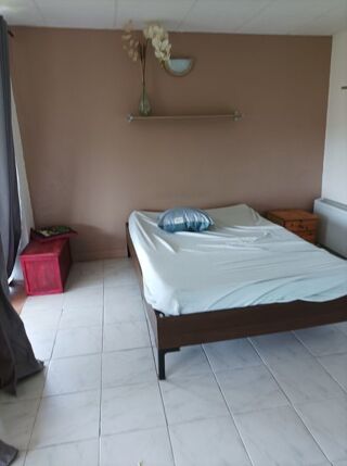  Appartement à louer 1 pièce 47 m²