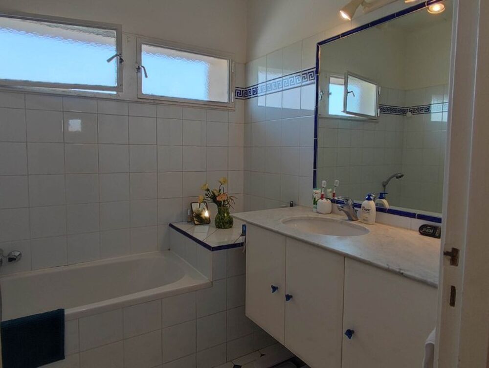 location Appartement - 3 pièce(s) - 85 m² Marseille 8