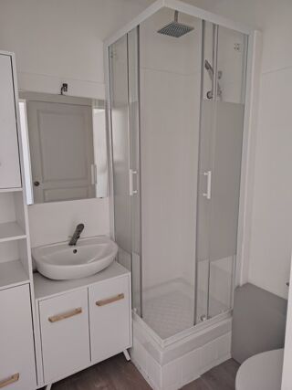  Appartement à louer 1 pièce 14 m²