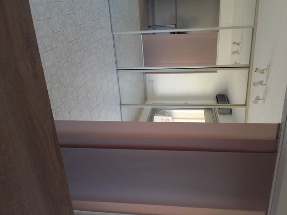 location Appartement - 2 pièce(s) - 27 m² Marseille 10