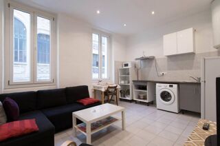  Appartement à louer 3 pièces 50 m²
