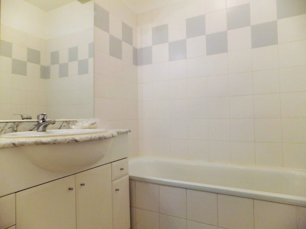 location Appartement - 2 pièce(s) - 45 m² Marseille 13