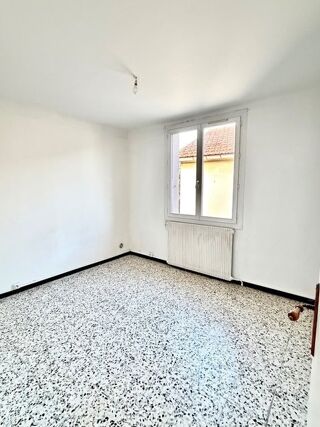  Appartement à louer 3 pièces 52 m²
