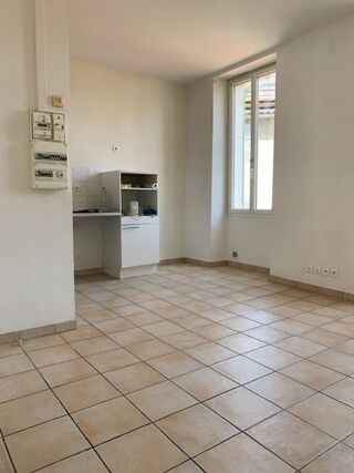  Appartement à louer 2 pièces 36 m²