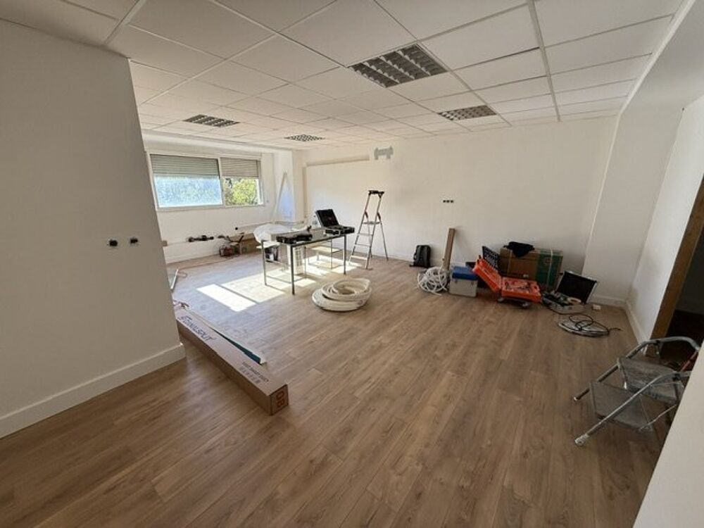  Location / Local Commercial - 80 m² Marseille 15