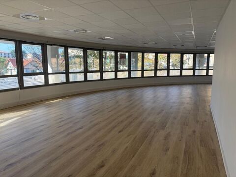   Location / Local Commercial - 185 m² 