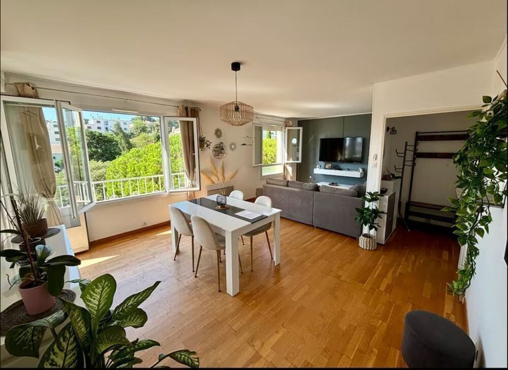 13600 LA CIOTAT T3.4 Résidence, Hall ,Sejour ,Salon ,Cu....