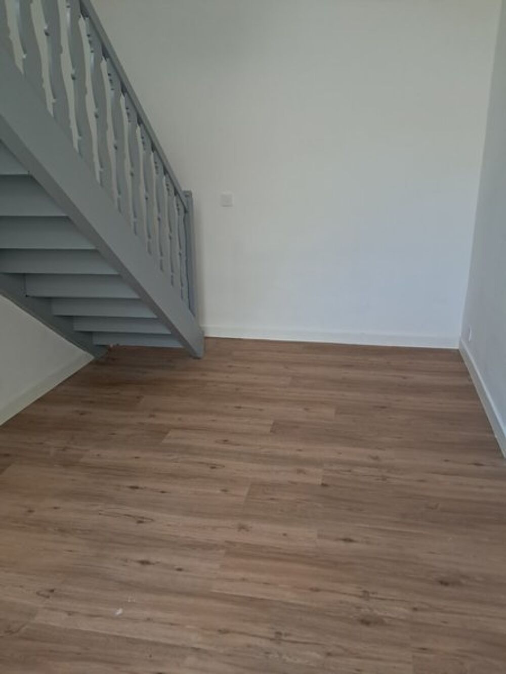 location Appartement - 2 pièce(s) - 56 m² Marseille 8