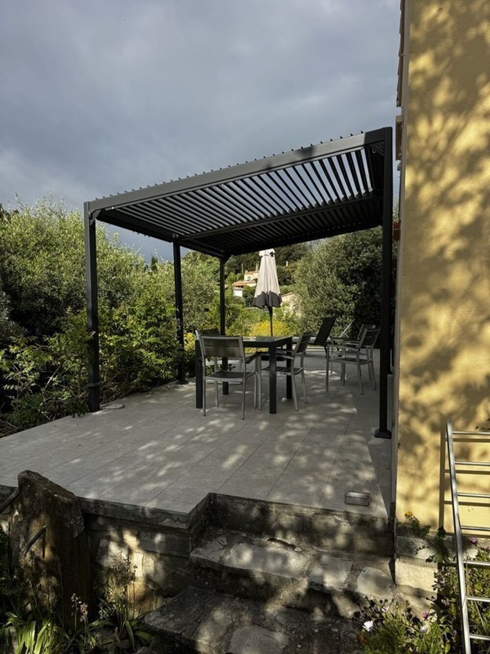 Villa T4 Meublée R+1 à CEYRESTE Découvrez cette v....