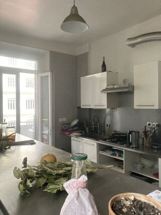  Appartement à louer 5 pièces 105 m²