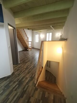  Appartement à louer 2 pièces 50 m²