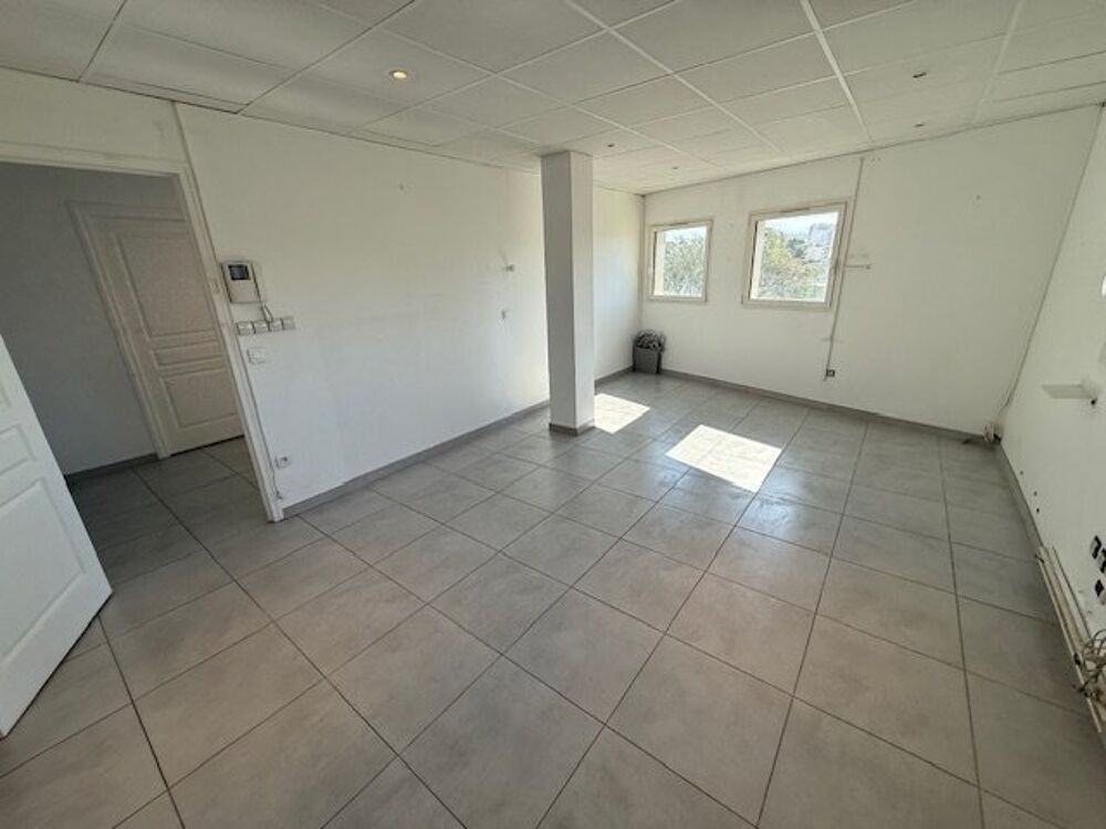   Location / Local Commercial - 43 m² 