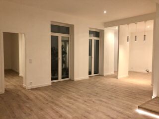  Appartement à louer 4 pièces 100 m²