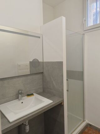 Appartement à louer 3 pièces 64 m²