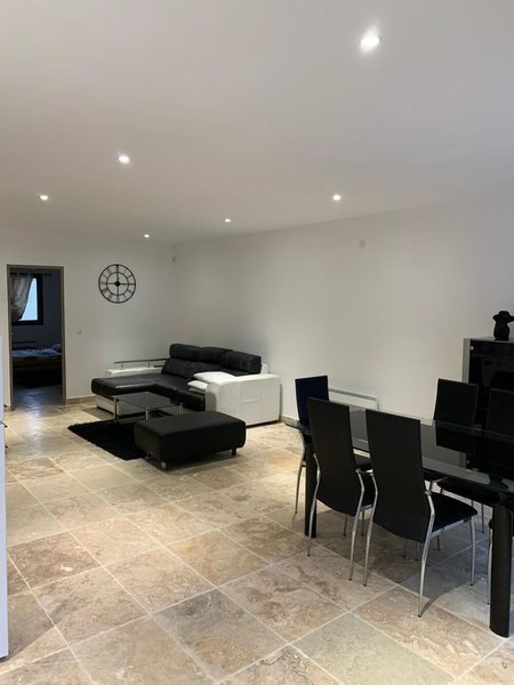 location Appartement - 3 pièce(s) - 80 m² Les Pennes-Mirabeau (13170)
