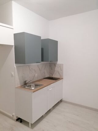  Appartement à louer 1 pièce 23 m² Marseille
