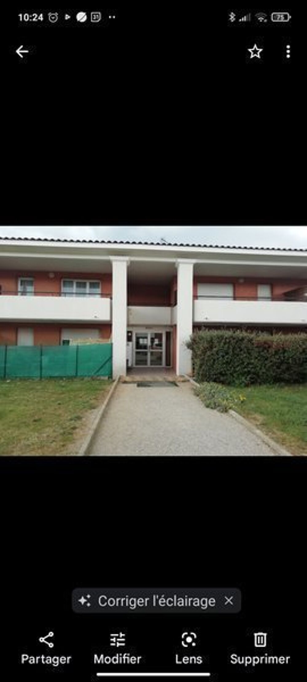 location Appartement - 1 pièce(s) - 33 m² Trets (13530)