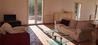  Maison à louer 5 pièces 230 m²