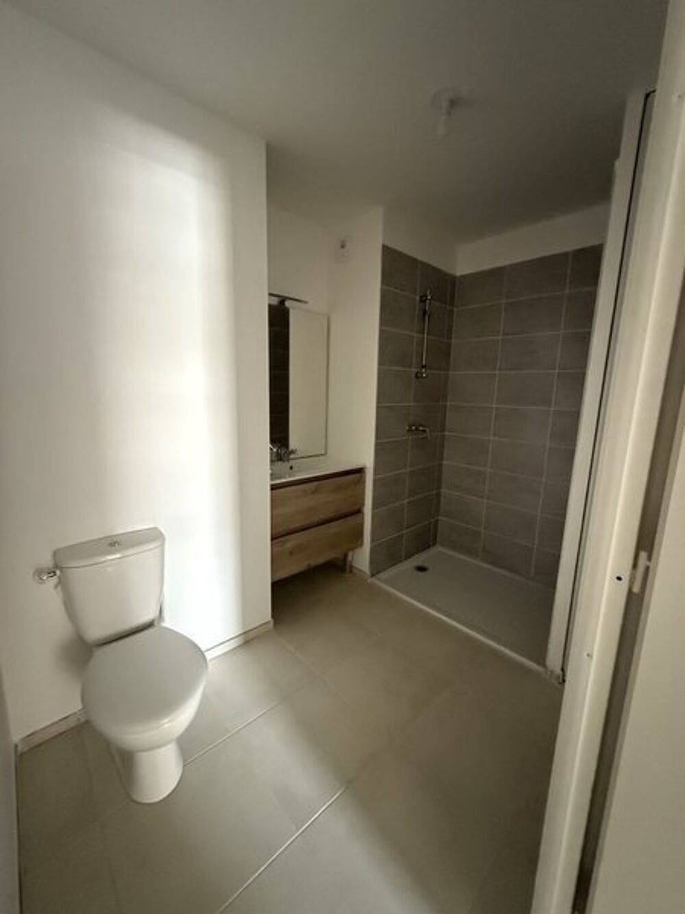 location Appartement - 2 pièce(s) - 44 m² Trets (13530)