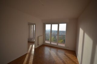  Appartement à louer 3 pièces 50 m²