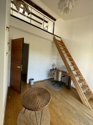  Appartement à louer 1 pièce 20 m²
