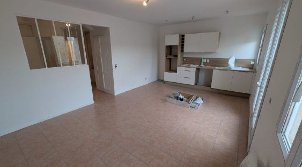 location Appartement - 2 pièce(s) - 50 m² Gémenos (13420)