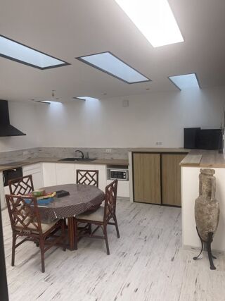  Appartement à louer 3 pièces 88 m²