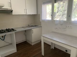  Appartement à louer 3 pièces 57 m²