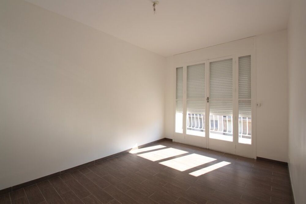location Appartement - 3 pièce(s) - 83 m² Marseille 8