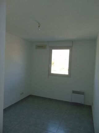 Appartement à louer 3 pièces 65 m²