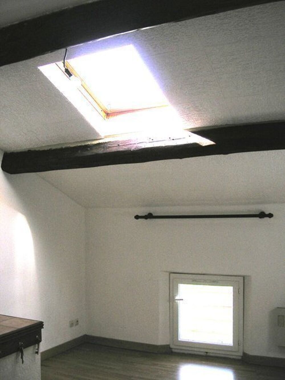 location Appartement - 2 pièce(s) - 28 m² Cadolive (13950)