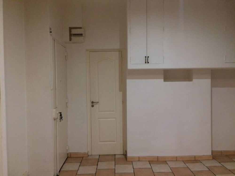 location Appartement - 1 pièce(s) - 35 m² Marseille 4