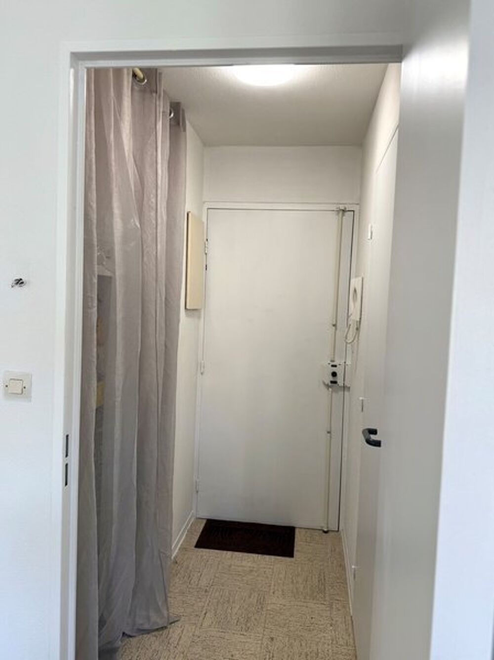 location Appartement - 1 pièce(s) - 23 m² Marseille 1