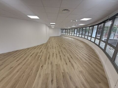   Location / Local Commercial - 185 m² 