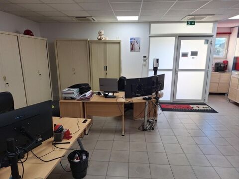 ZFU-SAUMATY /13016<br>En zone franche de Saumaty S&eacute;on... 1400 13016 Marseille