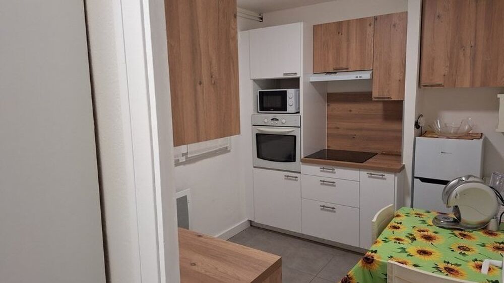 --Annonce immobilière - T1 Meublé à Cassis-- À lo....
