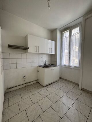 location Appartement - 2 pièce(s) - 39 m² Marseille 4