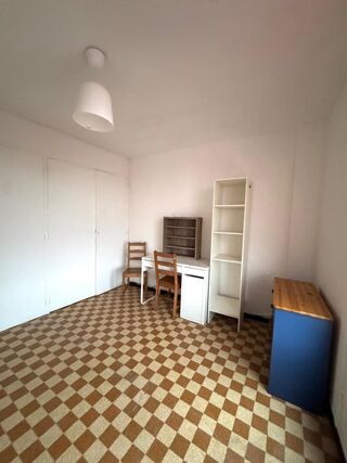 Location Appartement 1 pièce 17 m², Marseille