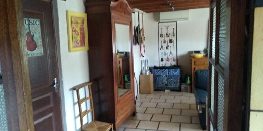 location Maison - 3 pièce(s) - 95 m² Évenos (83330)