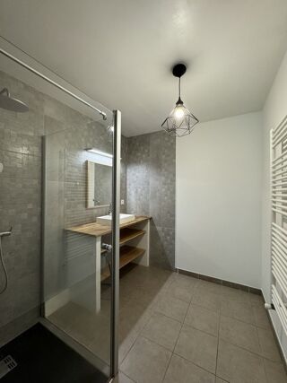  Appartement à louer 2 pièces 45 m²