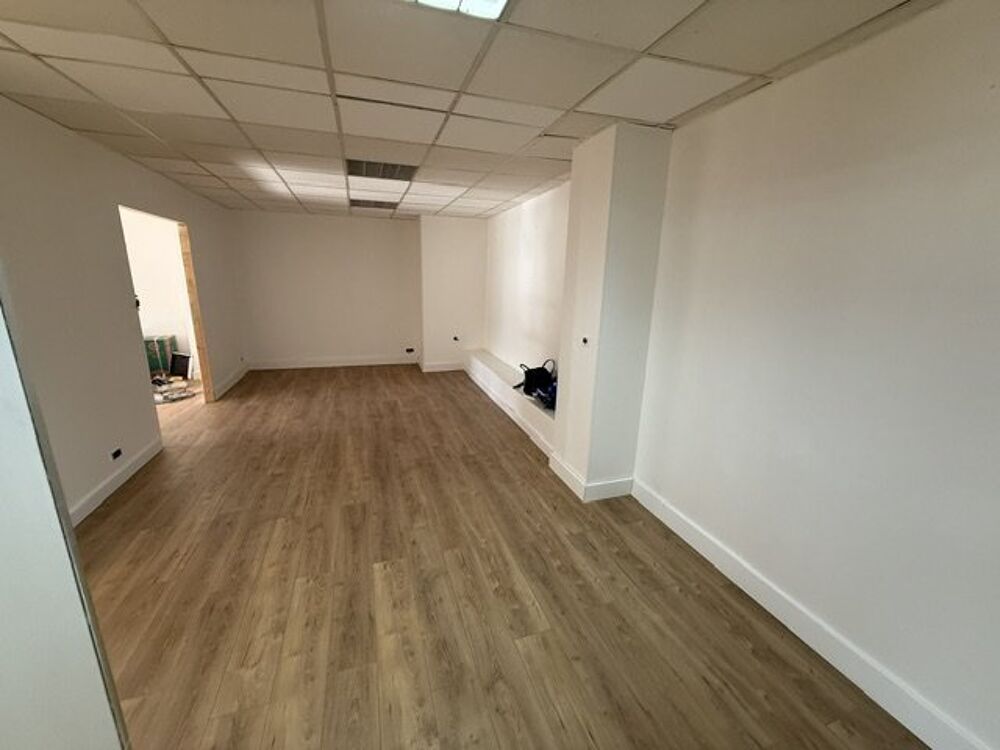  Location / Local Commercial - 80 m² Marseille 15