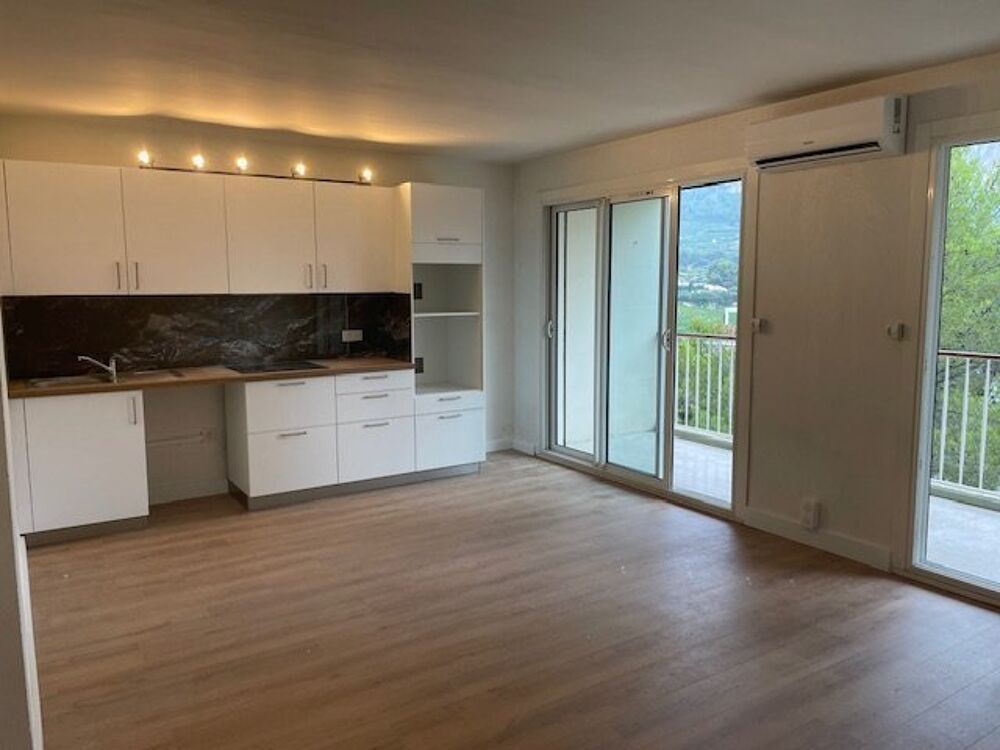 location Appartement - 2 pièce(s) - 51 m² Cassis (13260)