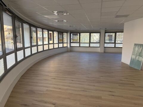   Location / Local Commercial - 185 m² 