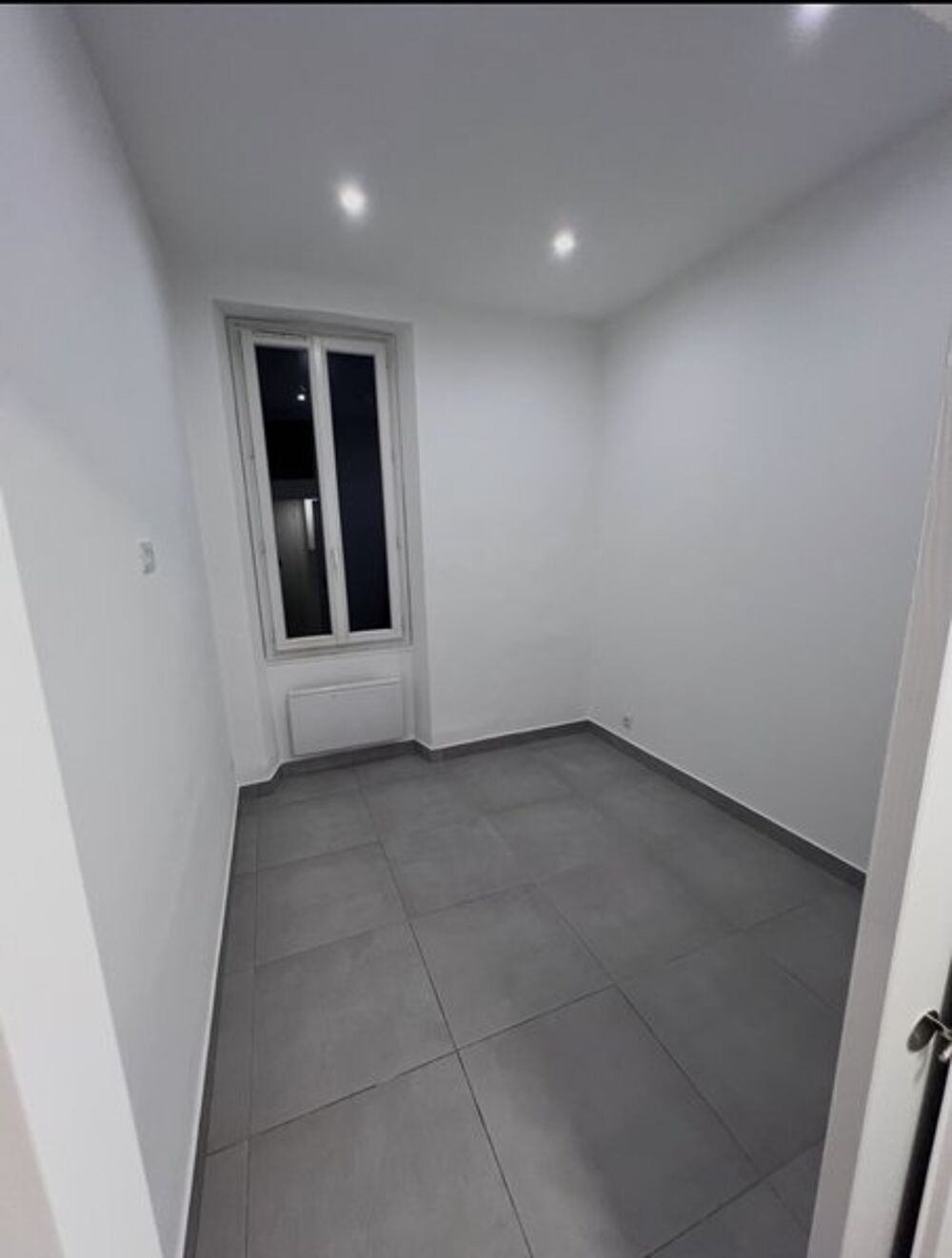 location Appartement - 2 pièce(s) - 25 m² Marseille 13