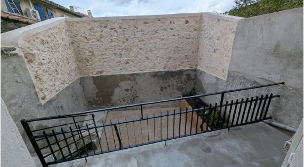 location Appartement - 2 pièce(s) - 50 m² Gémenos (13420)