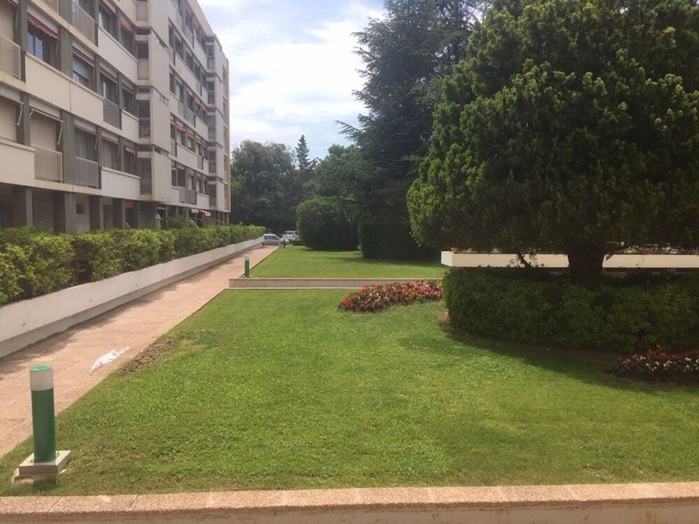 location Appartement - 1 pièce(s) - 15 m² Marseille 8