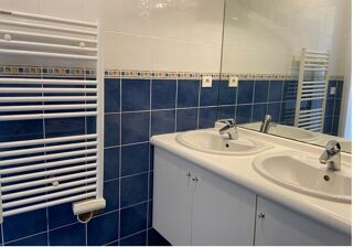  Appartement � louer 3 pi�ces 80 m� Marseille